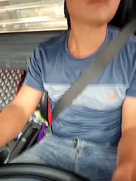 Snapshot of Vanilahirl chatting on 10.24.25 Vanilahirl online show from 10.24.25