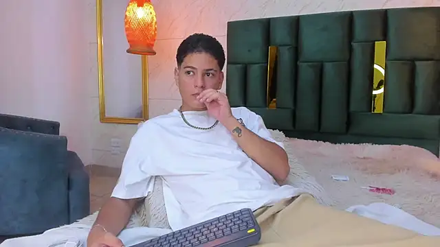 Levy Steve online show from 10.19.25