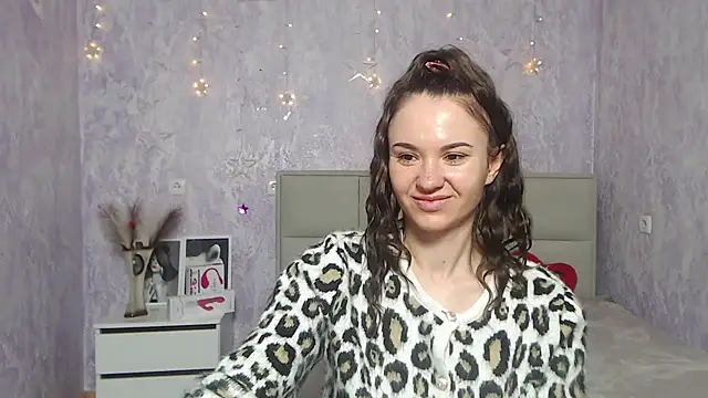 KaraCriegs online show from 01.29.25