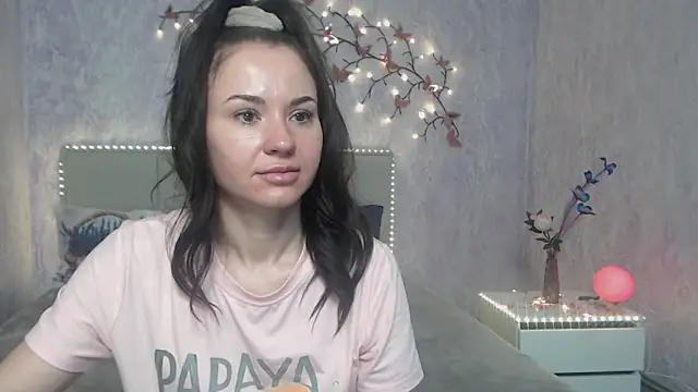 KaraCriegs online show from 02.21.26