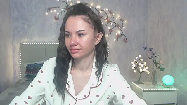 KaraCriegs online show from 03.25.26