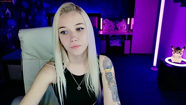 ShhhO O online show from 11.06.25