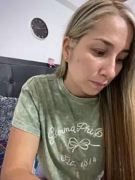 Iris love18 online show from 03.14.25