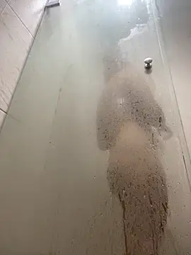 Iris love18 online show from 10.25.25