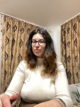 NadiraNoor online show from 03.06.26