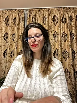 Snapshot of NadiraNoor chatting on 04.28.26 NadiraNoor online show from 04.28.26