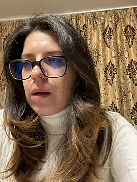 Snapshot of NadiraNoor chatting on 05.16.26 NadiraNoor online show from 05.16.26
