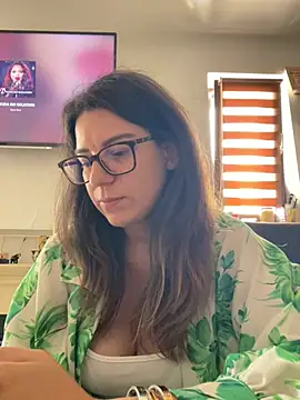 Snapshot of NadiraNoor chatting on 06.05.26 NadiraNoor online show from 06.05.26