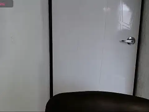 Snapshot of horny_paty chatting on 02.21.25 horny paty online show from 02.21.25