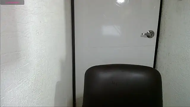 Snapshot of horny_paty chatting on 03.05.25 horny paty online show from 03.05.25