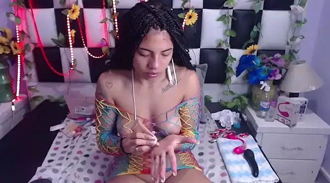 arianaa tompsoon online show from 12.21.24