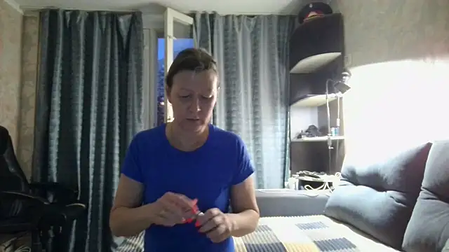 Snapshot of WindChristy chatting on 10.10.25 WindChristy online show from 10.10.25