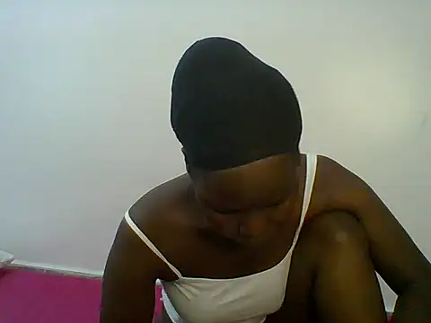 Snapshot of Creamy_Hotpussy25 chatting on 07.21.26 Creamy Hotpussy25 online show from 07.21.26