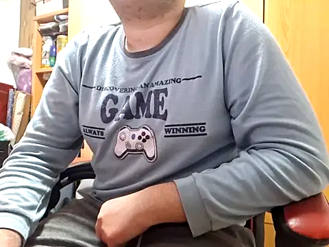 Javier bear online show from 03.05.25