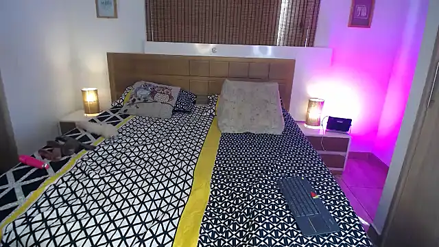 ShanonLe online show from 02.19.25