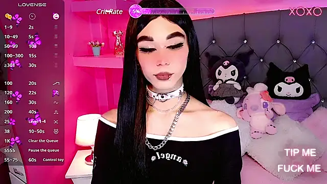 Snapshot of kimMaddiee chatting on 12.20.24 kimMaddiee online show from 12.20.24