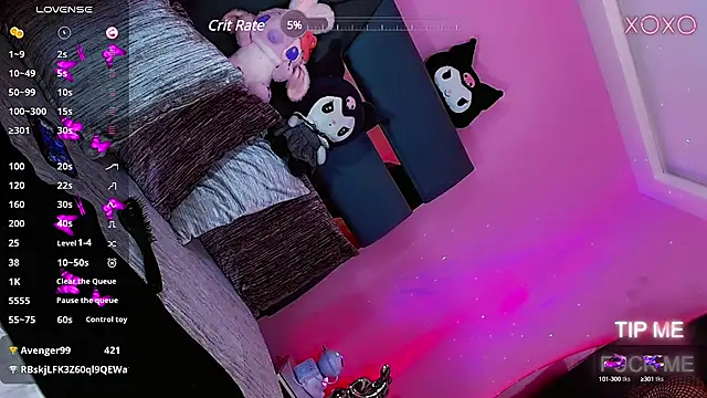 Snapshot of kimMaddiee chatting on 12.21.24 kimMaddiee online show from 12.21.24