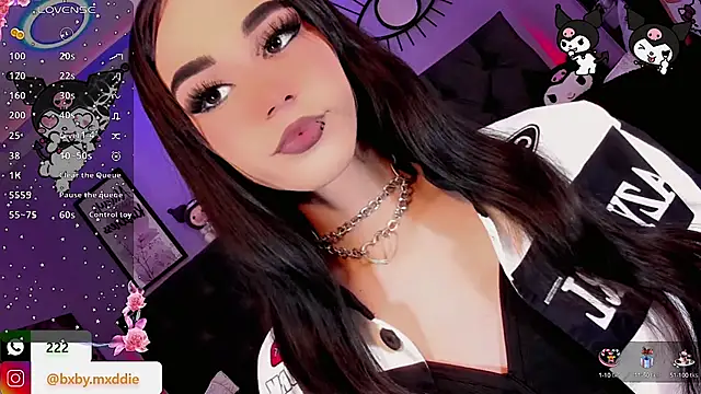 Snapshot of kimMaddiee chatting on 10.01.25 kimMaddiee online show from 10.01.25