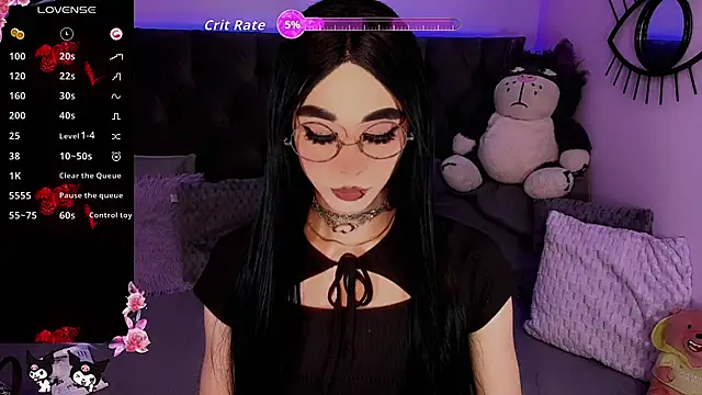 Snapshot of kimMaddiee chatting on 10.27.25 kimMaddiee online show from 10.27.25