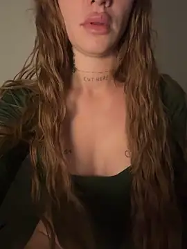 EmiliaCatalina online show from 03.24.26