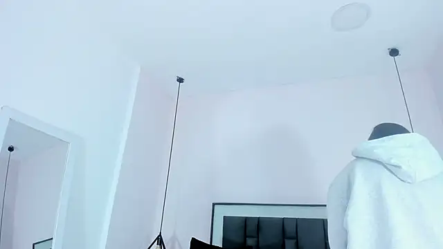 victoria cooper3 online show from 11.19.25