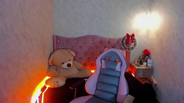 LiaHarryis online show from 12.28.24