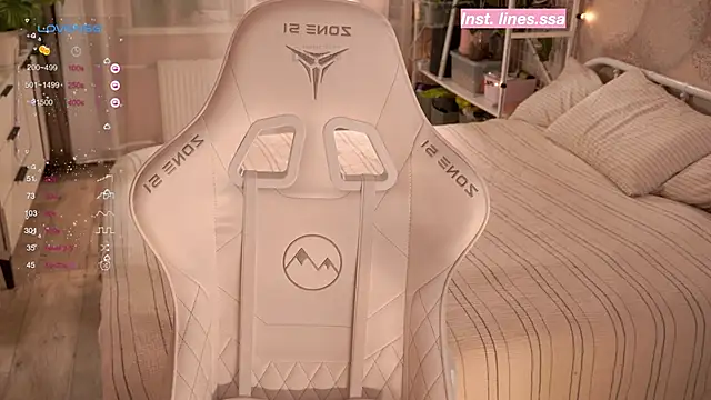 Snapshot of linessssa chatting on 01.10.25 linessssa online show from 01.10.25