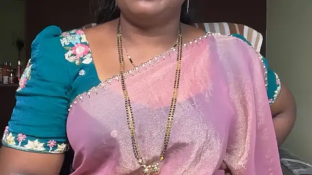 Snapshot of vani-09 chatting on 07.24.26 vani-09 online show from 07.24.26