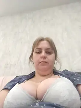 Snapshot of Lady_nice_cat chatting on 10.18.25 Lady nice cat online show from 10.18.25