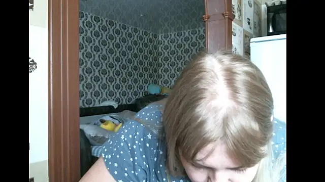 Snapshot of Lady_nice_cat chatting on 11.13.25 Lady nice cat online show from 11.13.25