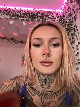 Stella-Kink online show from 12.04.25