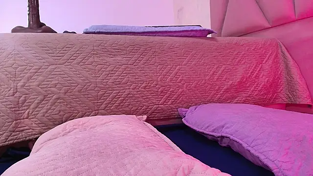 Snapshot of arl_chloee chatting on 09.09.25 arl chloee online show from 09.09.25