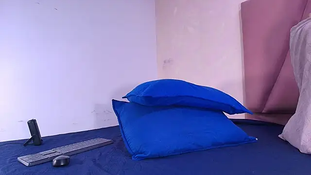 Snapshot of arl_chloee chatting on 09.20.25 arl chloee online show from 09.20.25