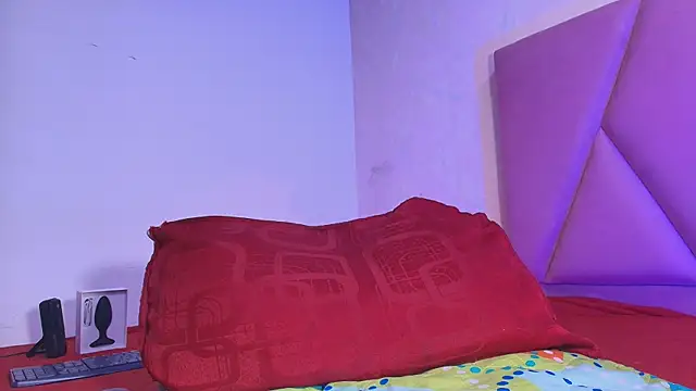 Snapshot of arl_chloee chatting on 10.29.25 arl chloee online show from 10.29.25