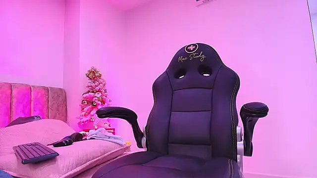 arl chloee online show from 12.23.25