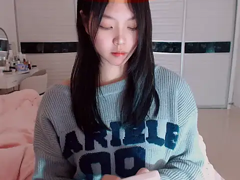 Snapshot of -Lucky_Girl chatting on 01.10.25 -Lucky Girl online show from 01.10.25