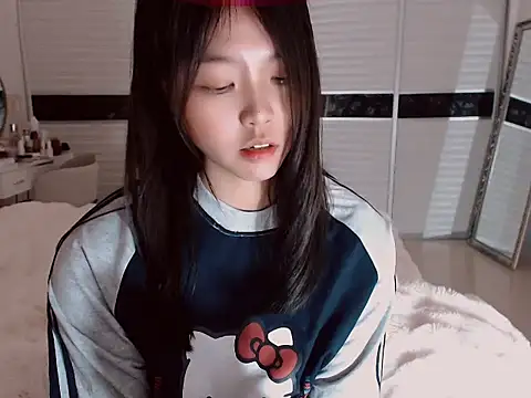 Snapshot of -Lucky_Girl chatting on 02.12.25 -Lucky Girl online show from 02.12.25