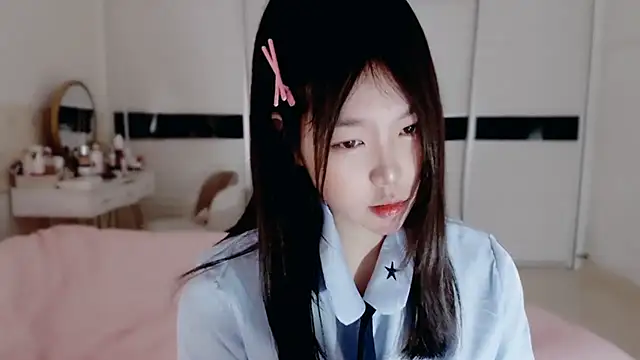 Snapshot of -Lucky_Girl chatting on 02.22.25 -Lucky Girl online show from 02.22.25