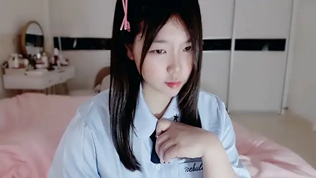 Snapshot of -Lucky_Girl chatting on 02.22.25 -Lucky Girl online show from 02.22.25