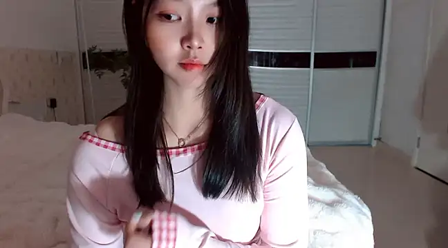 Snapshot of -Lucky_Girl chatting on 03.03.25 -Lucky Girl online show from 03.03.25