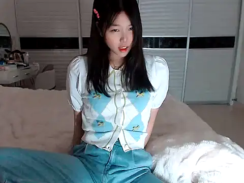 Snapshot of -Lucky_Girl chatting on 03.11.25 -Lucky Girl online show from 03.11.25