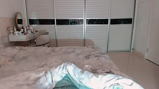 Snapshot of -Lucky_Girl chatting on 11.08.25 -Lucky Girl online show from 11.08.25