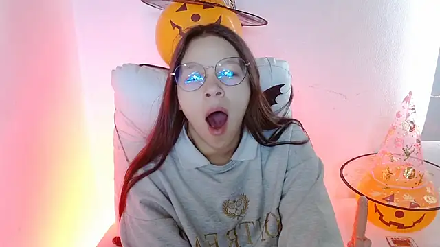 SamanthaRoldaan online show from 10.20.25