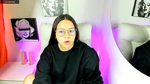 SamanthaRoldaan online show from 04.06.26