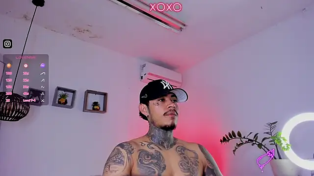 JordanSmiith  online show from 01.21.25