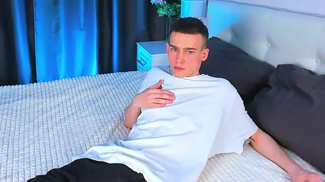 Kevin Kesi online show from 02.05.25