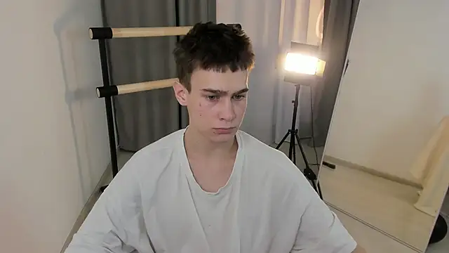 Kevin Kesi online show from 11.17.25