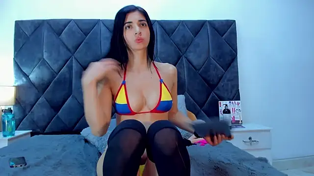 Snapshot of Linisprincehot69 chatting on 01.19.25 Linisprincehot69 online show from 01.19.25