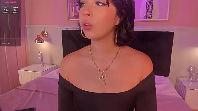 chloe watson  online show from 05.06.26