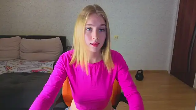 natali2550 online show from 12.18.25